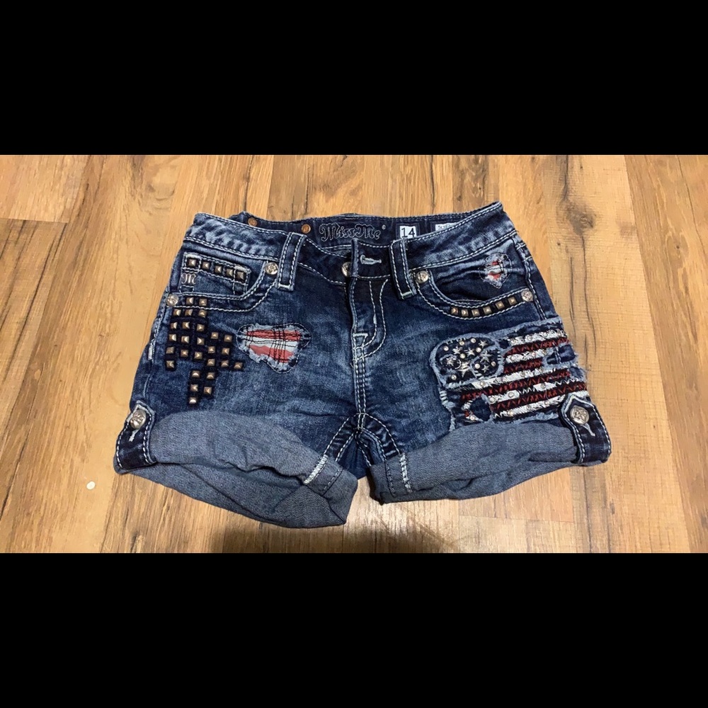 Girls miss me shorts